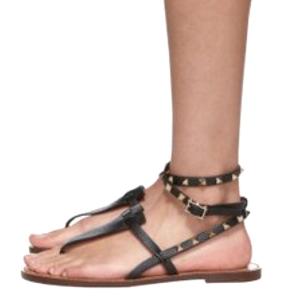 Valentino Rockstud Thong Sandal